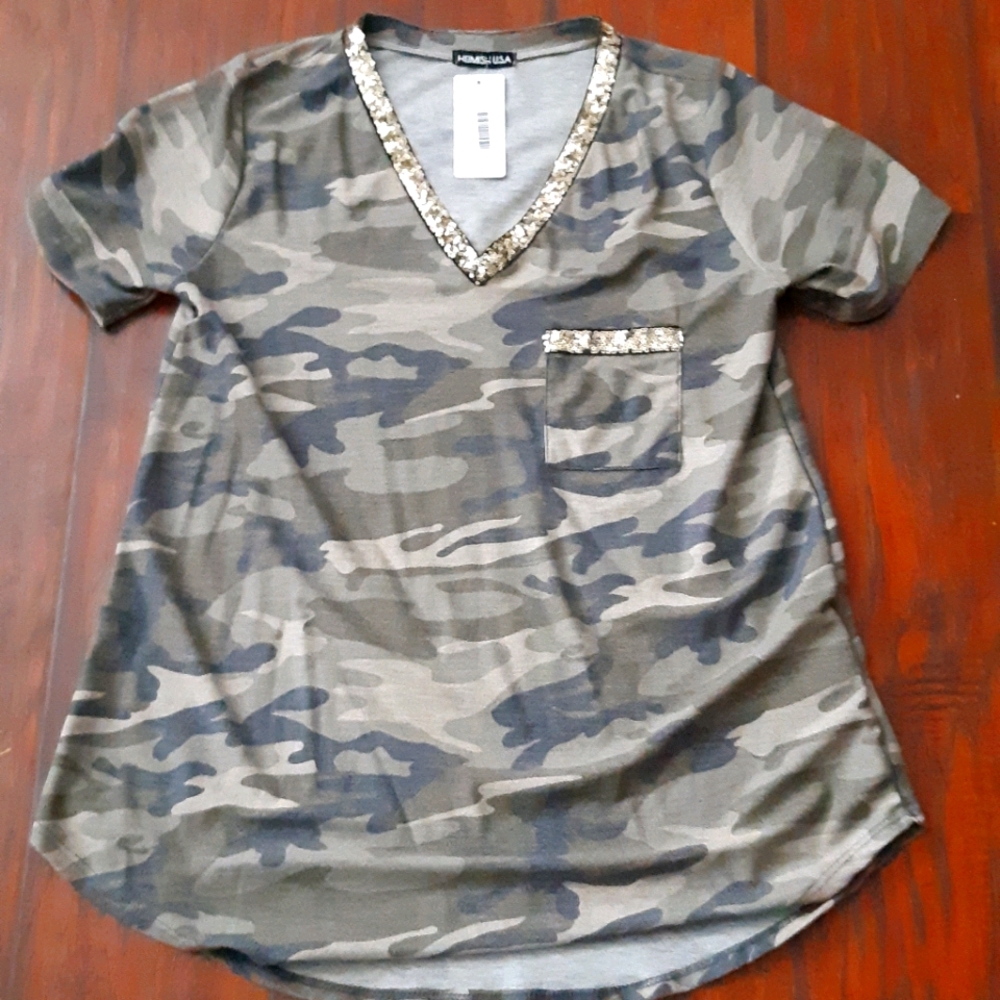 Camo t shirt with gold sequin detail